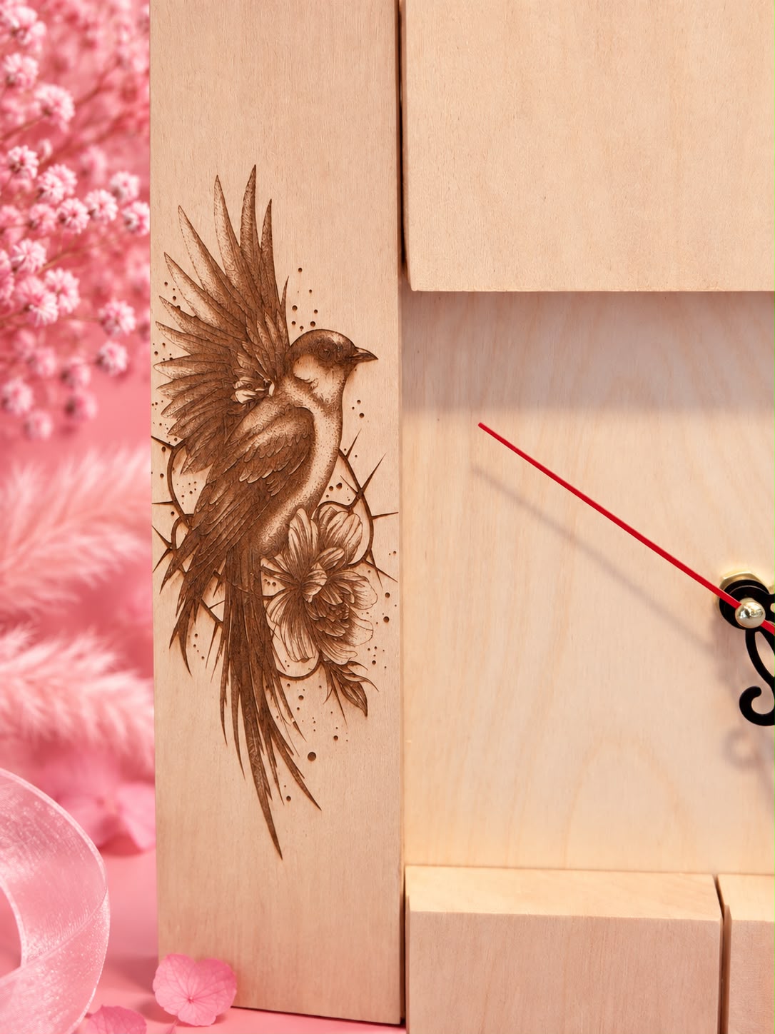 🌸🐦‍⬛Horloge artisanale en bois gravée – Oiseaux & fleurs🐦‍⬛🌸